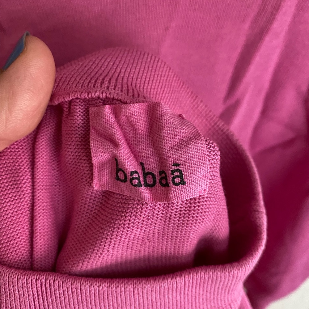 Babaa hibiscus flower cotton set. Jumper (4) bottoms (6) missing button** - Picture 2 of 7